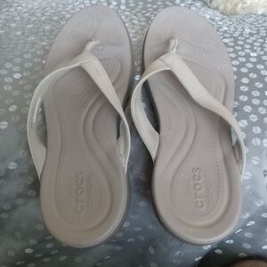 Women's Crocs Beige Thong-Style Sandals with Cushioned Sole, Textured Footbed